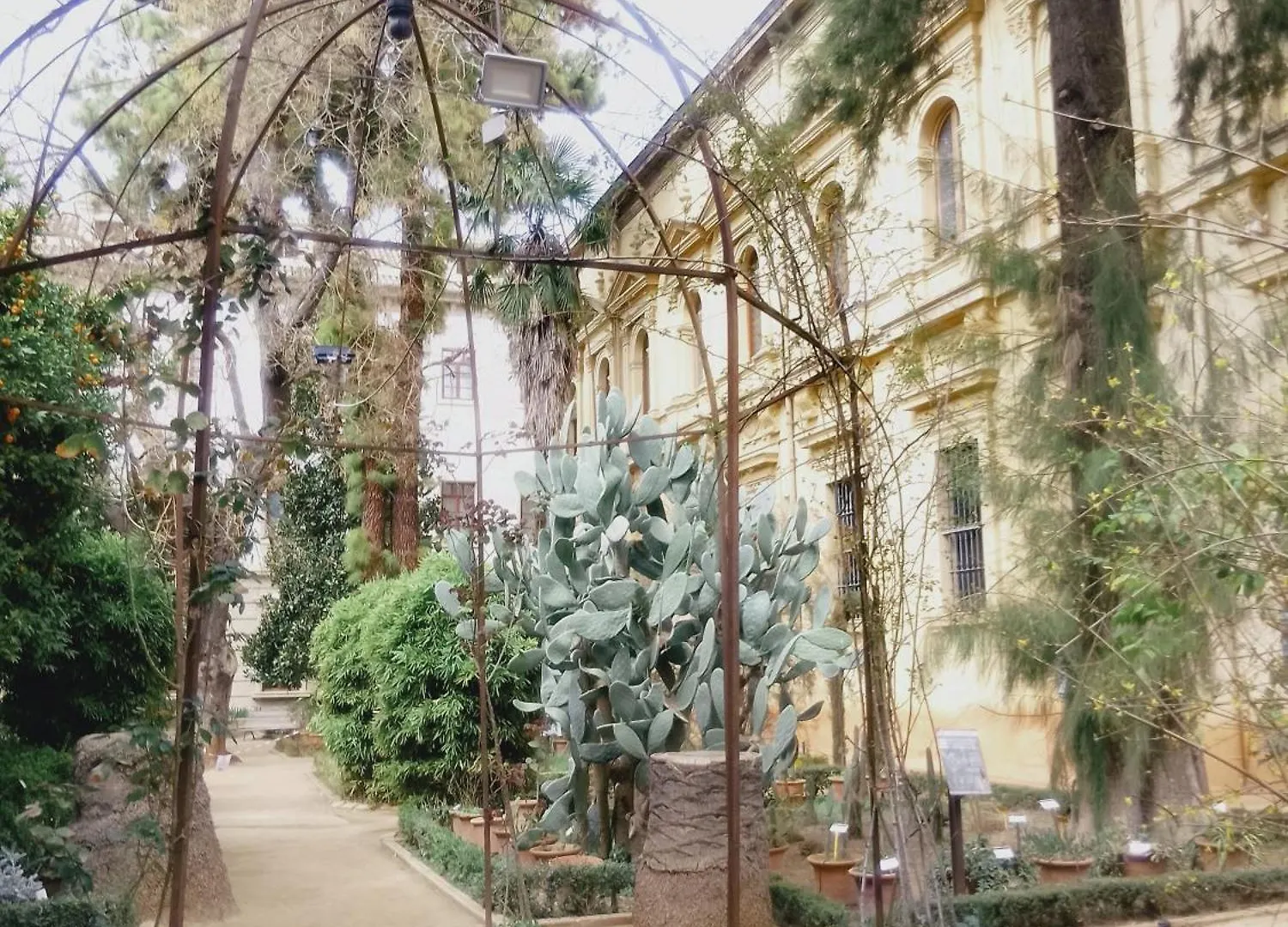 Precioso Estudio En El Corazon De Granada Spain